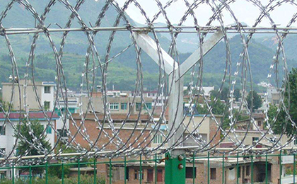 監(jiān)獄刀片刺繩 監(jiān)獄刀片刺繩