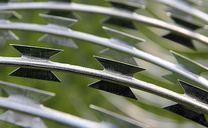 蛇腹型刀片刺繩 蛇腹型刀片刺繩